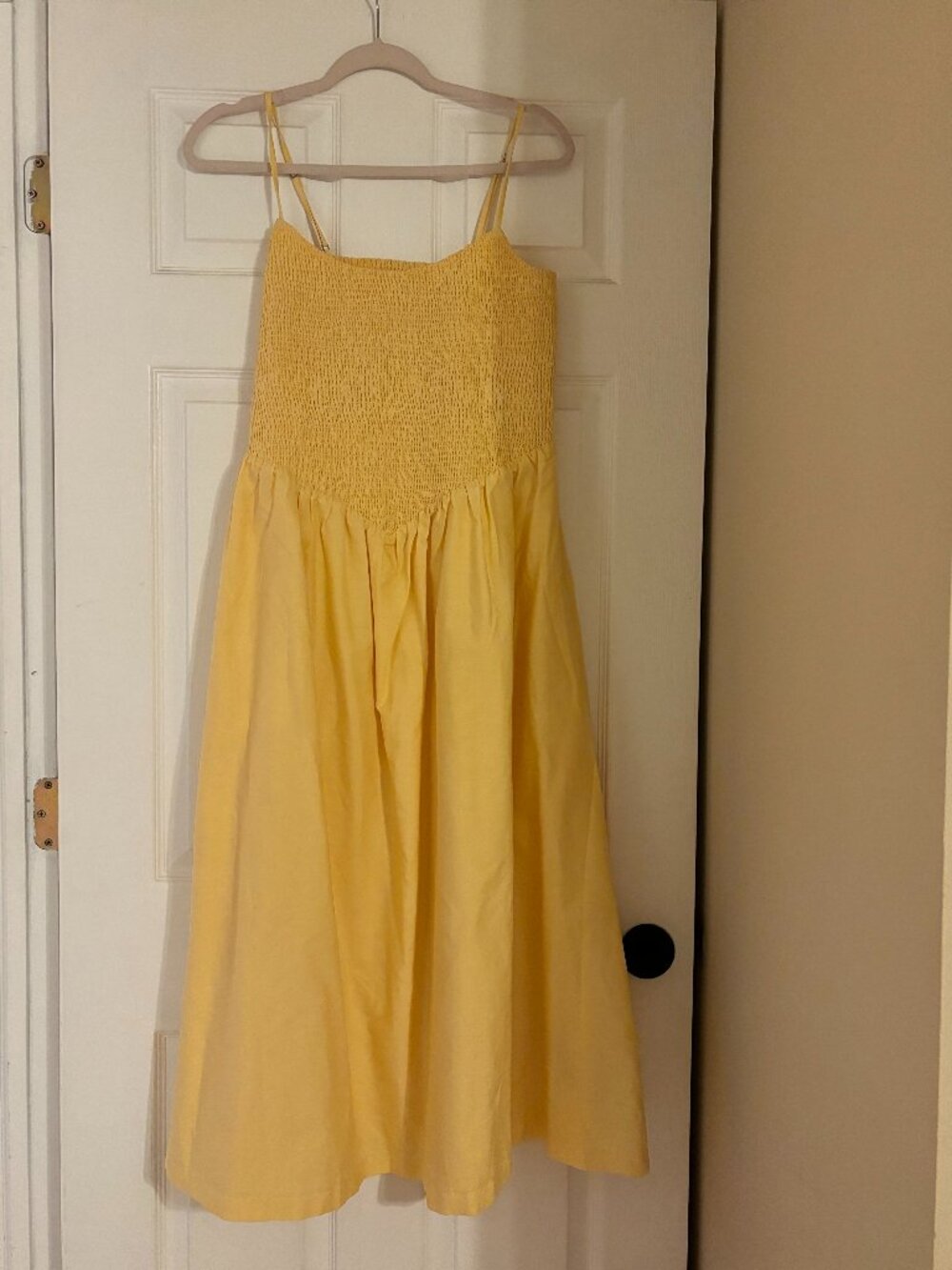 Abercrombie Pale Yellow Smocked Maxi Dress size Large Petite